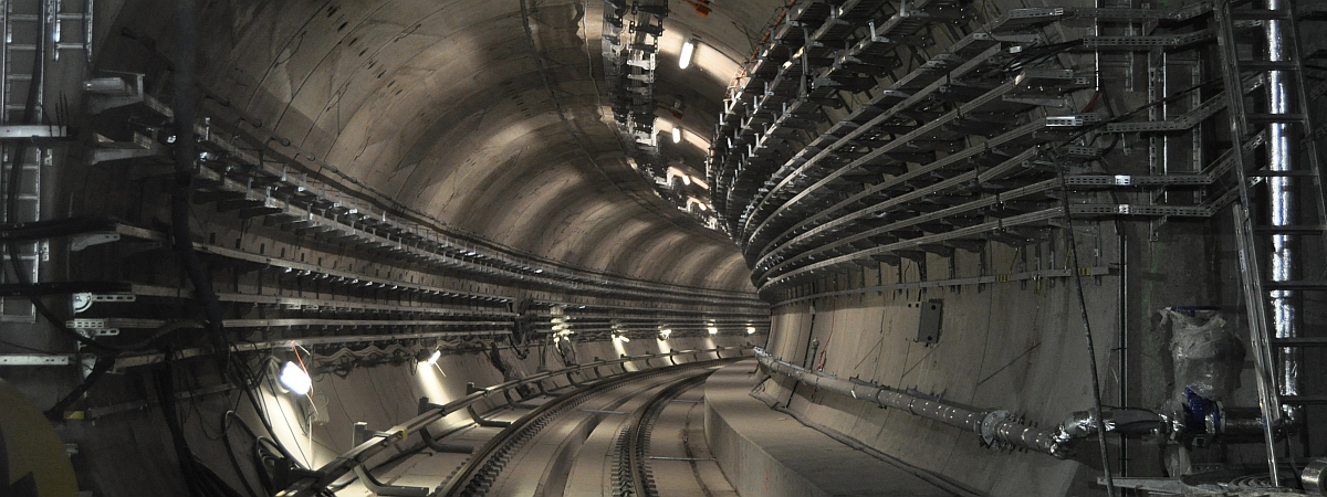 Budowa tunelu szlakowego przy stacji C14 Stadion Narodowy